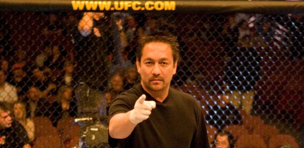 Mário Yamasaki é árbitro desde o UFC 20, em 1999, e está confirmado para o UFC Rio