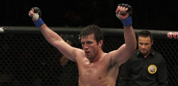 Chael Sonnen voltou a atacar seu principal alvo de polêmicas, Anderson Silva