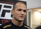 Nada de vaias: Junior dos Santos é ovacionado em treino aberto do UFC on Fox