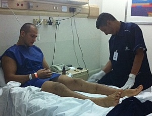 Júnior Cigano posta foto internado, pouco antes de operar o joelho no hospital Albert Einstein