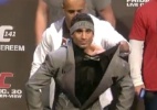 Após confusão, Diaz não bate peso para o UFC 141; lutador vai de terno à pesagem