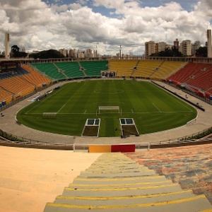 A diretoria do São Paulo tentou colaborar para que o torcedor do SP lote o estádio do Pacaembu - Ricardo Nogueira/Folhapress