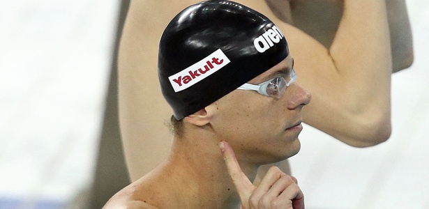 Cesar Cielo se concentra antes de nadar as eliminatórias dos 100 m livre em Dubai - Satiro Sodré/CBDA/Divulgação