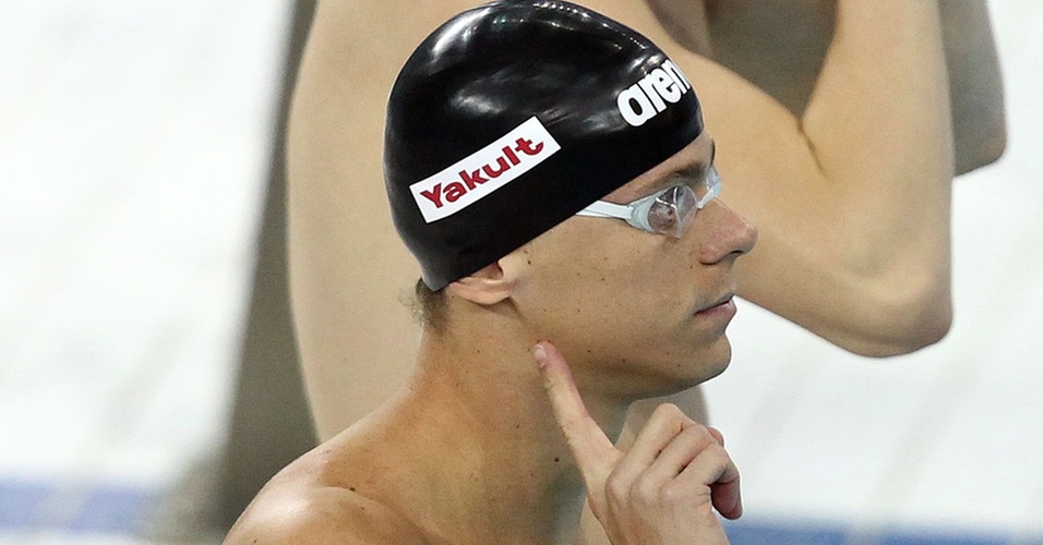 Cesar Cielo, antes de nadar as eliminatórias dos 100 m livre em Dubai