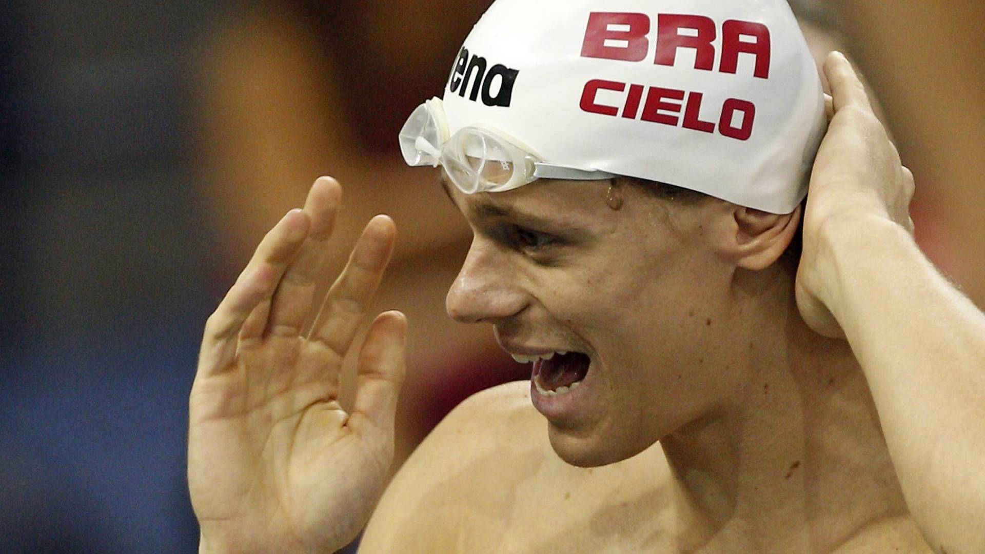 Cesar Cielo treina para o Mundial de natação de Xangai após se livrar de punição por doping na CAS (22/07/2011)