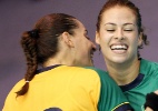 Brasil 'atropela' EUA com ritmo de treino na estreia do handebol feminino