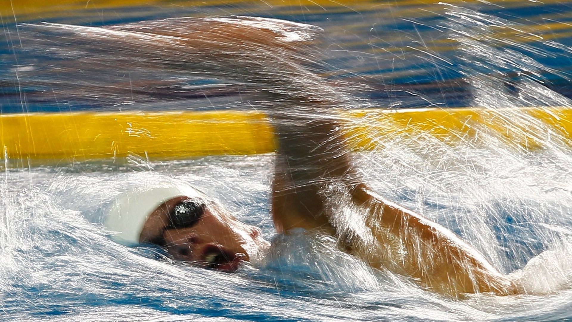 Norte-americano Arthur Frayler disputa eliminatória dos 1.500 m no Pan de Guadalajara (17/10/2011)