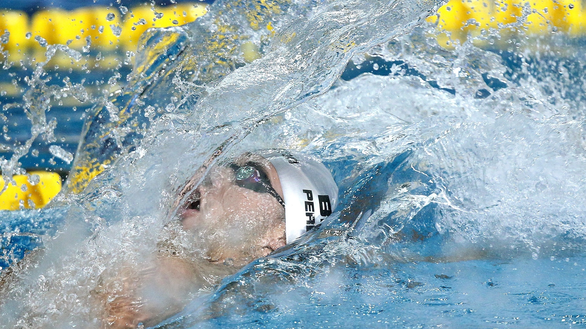 Thiago Pereria conquistou o seu terceiro ouro em Guadalajara, depois de vencer os 100 m costas (17/10/2011)