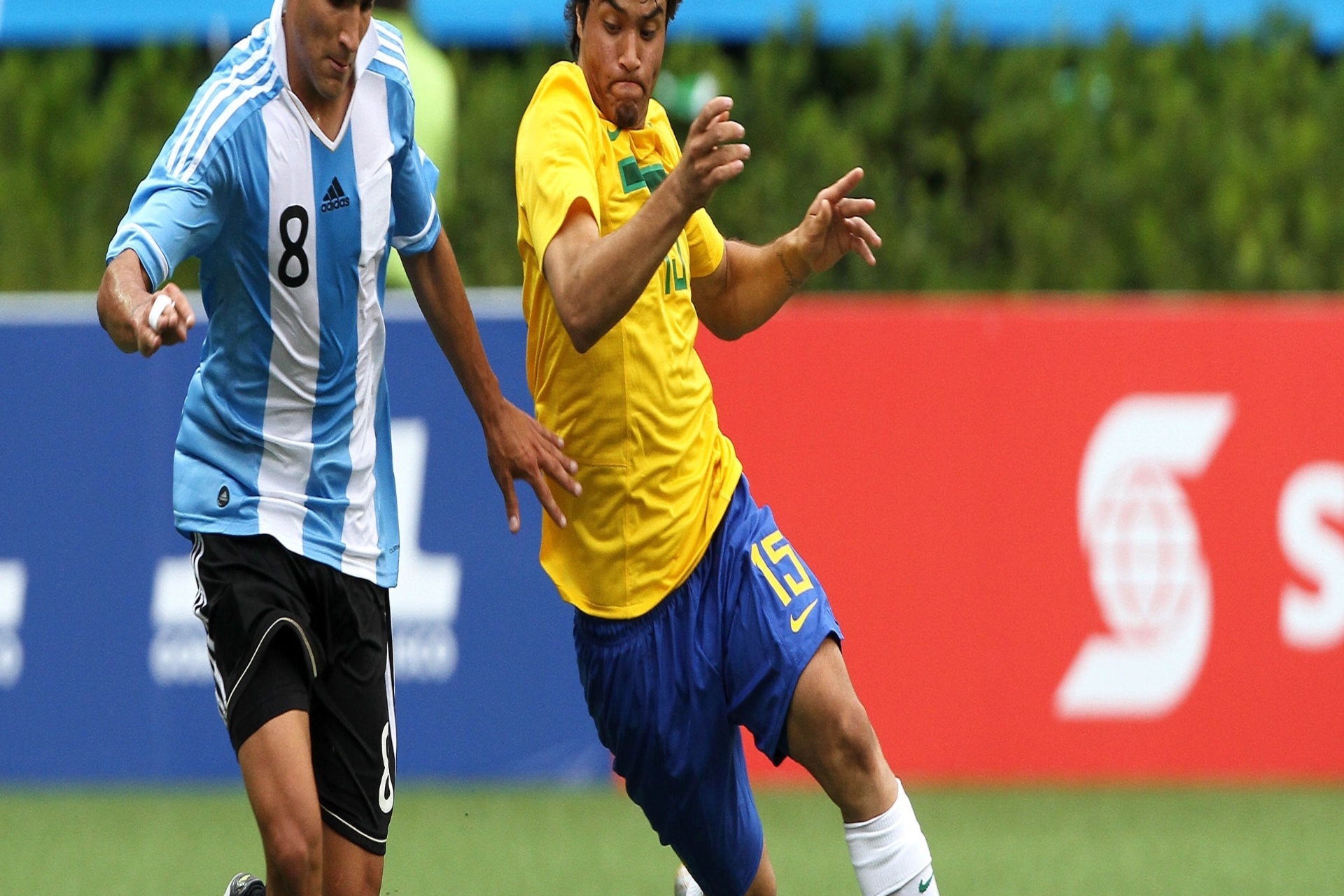 Argentina e Brasil se enfrentaram no futebol masculino nas quartas de final