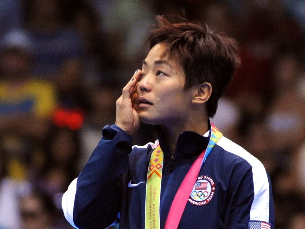 Depois de receber a prata na luta olímpica, a norte-americana Clarissa Chun não segurou as lágrimas