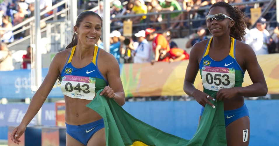 As meninas do revezamento 4x100 m venceram o ouro em Guadalajara (28/10/2011)