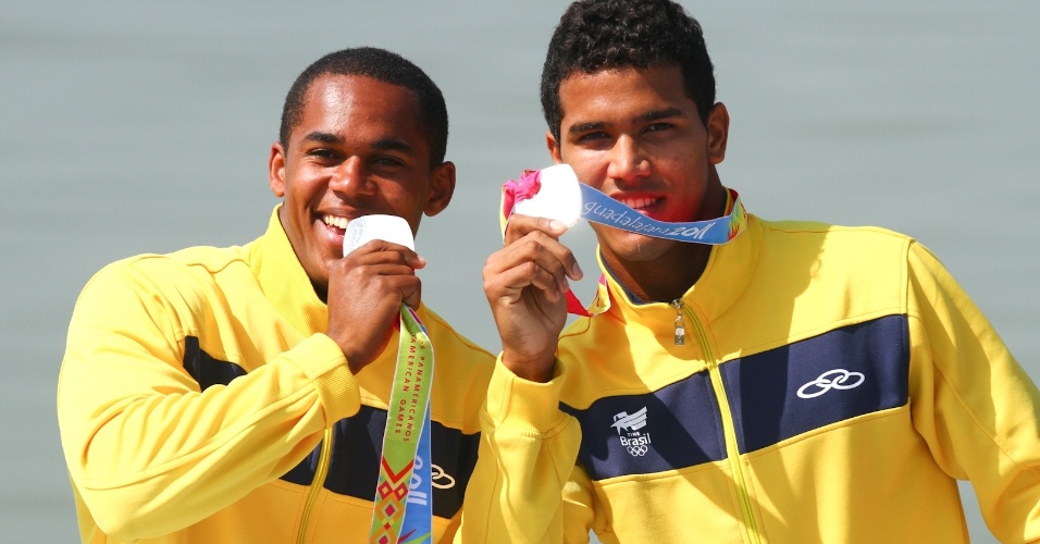 Erlon Silva e Ronilson de Oliveira ficaram com a medalha de prata na final da categoria C2 1000 m da canoagem no Pan-Americano