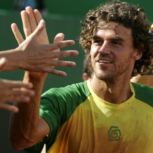 Gustavo Kuerten joga Copa Davis contra o Canadá em Florianópolis