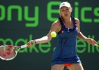 Wozniacki vence duelo 