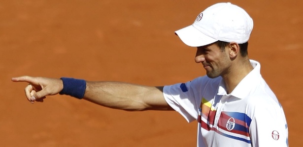 Novak Djokovic chegou ao 43º triunfo consecutivo ao superar Richard Gasquet - Regis Duvignau/Reuters