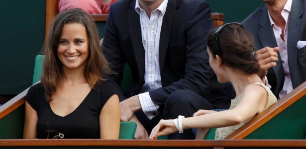 Pippa Middleton, irmã da duquesa Kate Middleton, acompanha a partida de Sharapova - REUTERS/Benoit Tessier