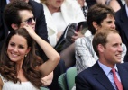 Favoritas são eliminadas em dia de visita do novo casal real a Wimbledon - Glyn Kirk/AFP