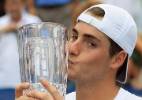 John Isner vira para cima de francês e conquista título de Winston Salem - Streeter Lecka/Getty Images/AFP