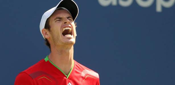 Tenista britânico precisou de pouco mais de 2h30 para vencer adversário em 3 sets a 0 - Nick Laham/Getty Images/AFP