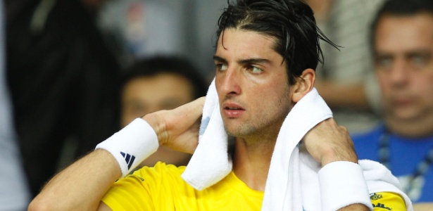 Thomaz Bellucci teve set point no segundo set contra o espanhol Juan Carlos Ferrero - Grigory Dukor/Reuters