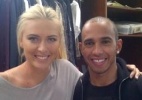 Ao lado de Lewis Hamilton, Sharapova aparece em comercial de relógios - Reprodução/Twitter