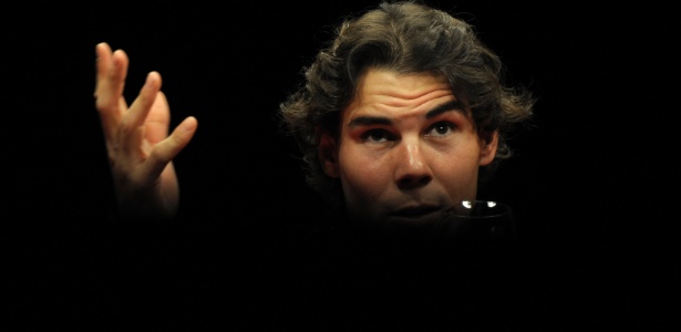 Nadal discursa durante coletiva do confronto com a Argentina pela Copa Davis - Cristina Quicler/AFP