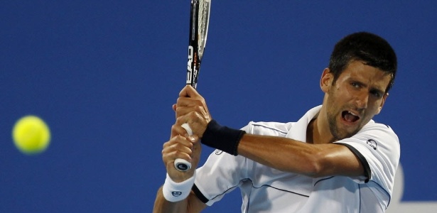Sem dificuldades, Djokovic derrotou Ferrer e venceu torneio exibição em Abu Dhabi