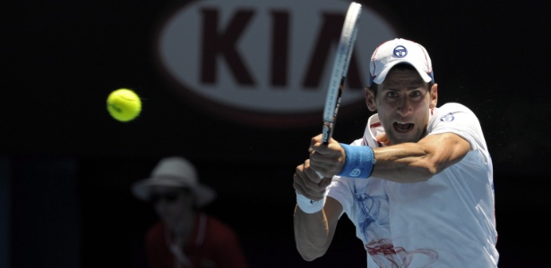 Djokovic não teve problemas para vencer Lorenzi na 1ª rodada do Aberto da Austrália - Dan Peled/EFE