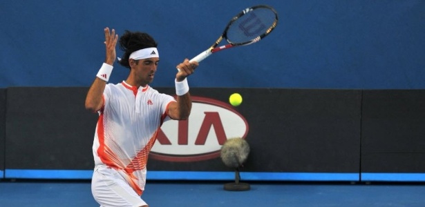 Thomaz Bellucci venceu o 1º set, mas errou muito e acabou eliminado por Monfils - AFP PHOTO/PAUL CROCK 