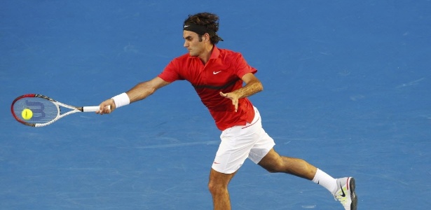 Roger Federer não teve dificuldades no jogo contra o jovem australiano Bernard Tomic - REUTERS/Daniel Munoz 