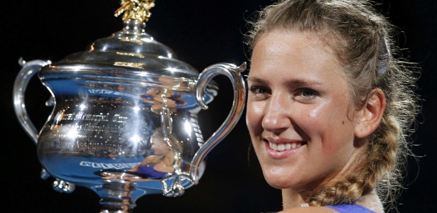 Victoria Azarenka posa para a foto oficial após conquistar seu primeiro Grand Slam - REUTERS/Mark Blinch