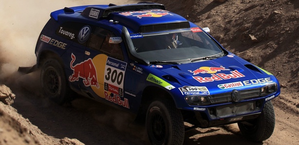 Espanhol Carlos Sainz venceu pela 4ª vez uma etapa do Rali Dakar de 2011 - EFE
