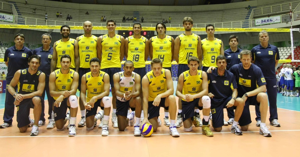 A seleção brasileira do técnico Bernardinho, que disputa o Sul-Americano de vôlei em Cuiabá