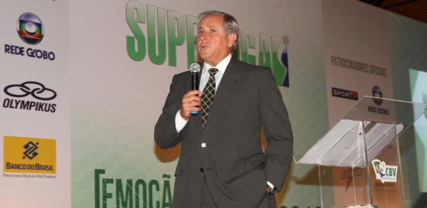 Ary Graça, presidente da CBV, discursa durante o lançamento da Superliga 2011/2012 - Alexandre Arruda/CBV