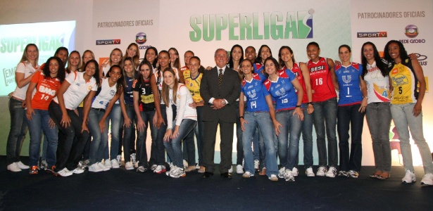 Jogadoras se reúnem no lançamento da Superliga feminina de vôlei, em São Paulo - Alexandre Arruda/CBV